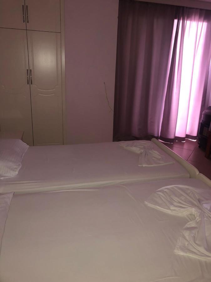 Central Boutique Hostel Саранда Экстерьер фото